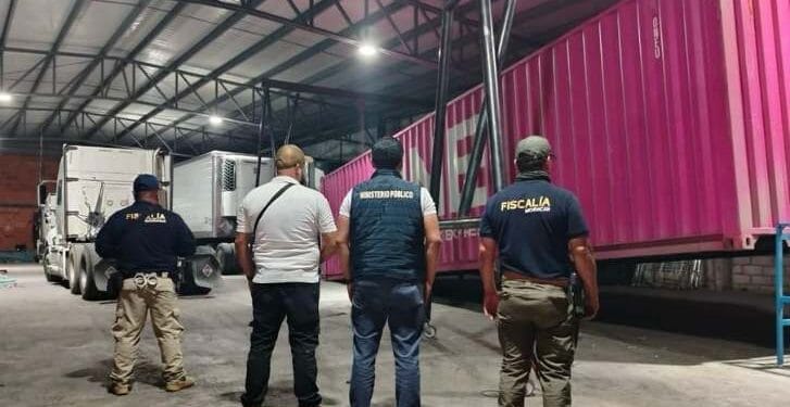 Aseguran vehículos robados en la autopista Siglo XXI en bodega de Morelia
