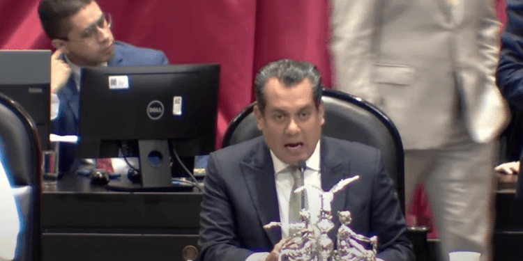 Se queda Sergio Gutiérrez Luna en la presidencia de la Cámara de Diputados