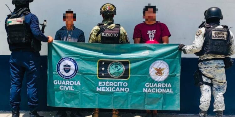 Caen dos con narcomantas en Tierra Caliente