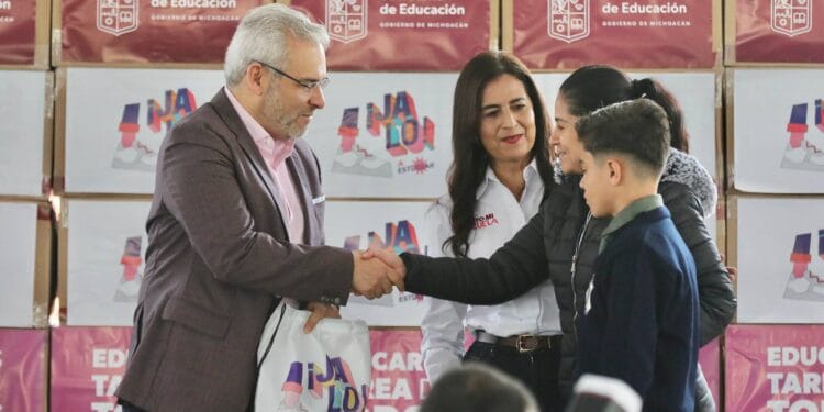 Contrainforme: La deuda en salud y educación persiste en Michoacán