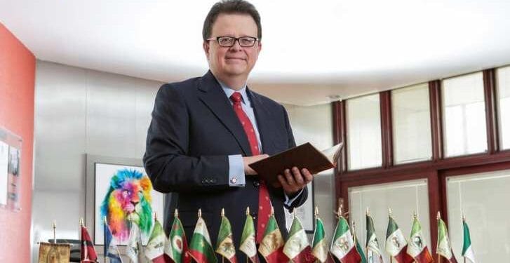 Magistrado Felipe de la Mata rechaza vínculos con Morena