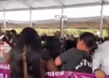 Denuncian despojo de celular a universitaria durante protesta en UAEMéx