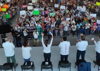 Violencia y amenazas marcan visita de Sheinbaum a Tabasco; señalan a policía Irving de Jesús Jiménez