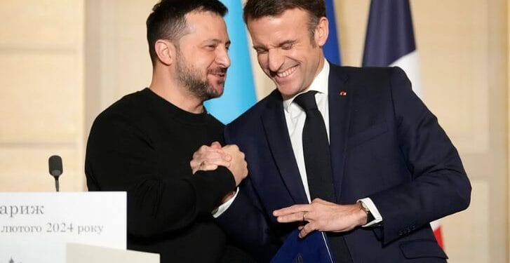 Macron anuncia despliegue de 26 países en apoyo a Ucrania