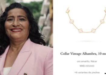 Abelina López presume collar y asegura: “Me lo regaló el pueblo”