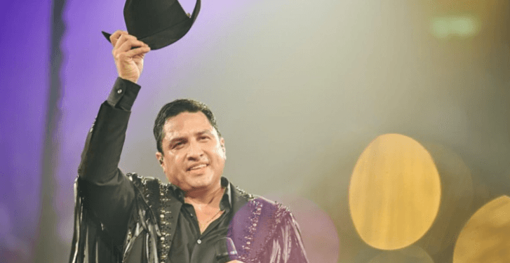 Julión Álvarez podría enfrentar cárcel y multa por cantar “narcocorridos”