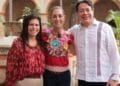 IPN concede Doctorado Honoris Causa a prima de AMLO