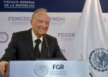 ‘Suena’ la salida anticipada de Gertz Manero