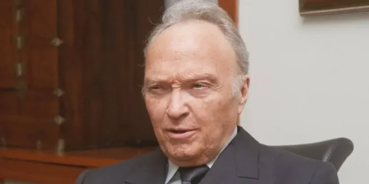 ‘Suena’ la salida anticipada de Gertz Manero