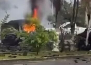 Explosión sacude la zona centro de Coahuayana; investigan posible coche bomba