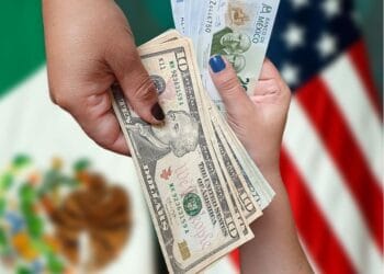 Banxico reporta caída histórica de las remesas