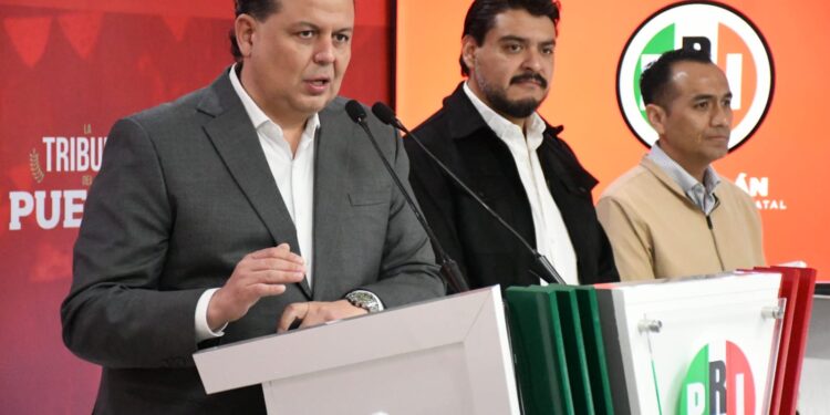 Valencia reclama por muerte de activistas