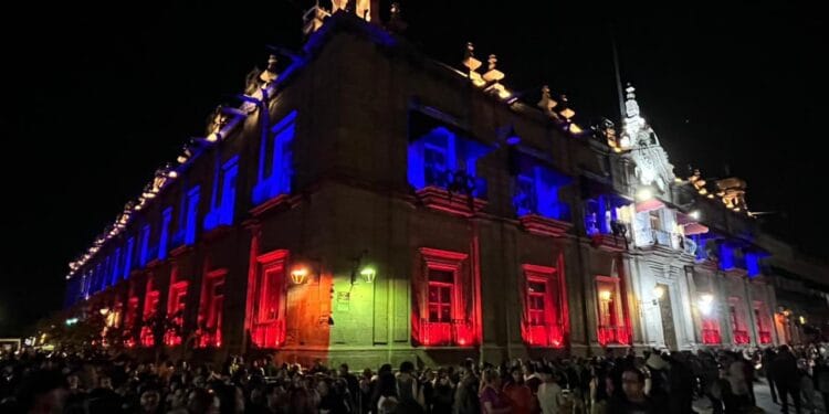 ‘Venezuelizan’ el Palacio de Gobierno de Morelia