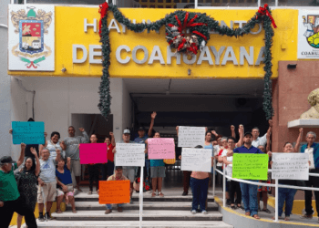 Se manifiestan por destrucción de obra pública en Coahuayana