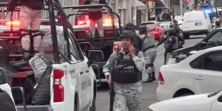 Fuerte despliegue en FEMDO; se cree que llegó cuerpo de ‘El Mencho’