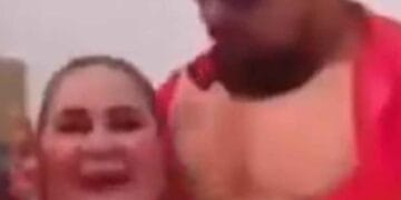 Regidora del PVEM celebra cumpleaños con espectáculo en su oficina durante horario laboral