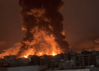 Petróleo supera 100 dólares por barril por tensión entre Irán y potencias energéticas del Golfo