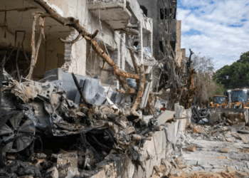 Israel ataca edificio donde sesionaba la Asamblea de Expertos en Irán