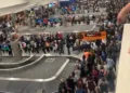 Despliegue de agentes migratorios en aeropuertos de EU provoca retrasos