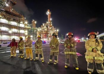 Incendio en refinería Dos Bocas no dejó daños graves ni heridos: Sheinbaum