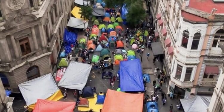 Segob abre mesa de diálogo con la CNTE