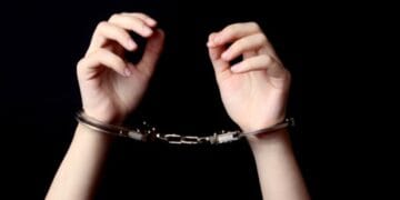 Cumplimenta FGE orden de aprehensión contra presunta responsable de narcomenudeo en Morelia