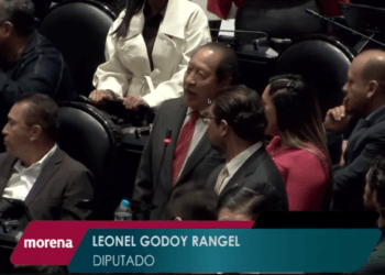 Comparece Godoy por caso Manzo; niega conflictos con él