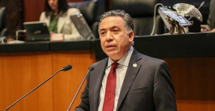 Senador de Morena se ausenta del Senado tras señalamientos de EU