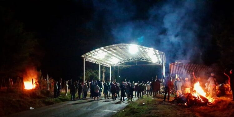 Indígenas anuncian bloqueo de Casa Michoacán