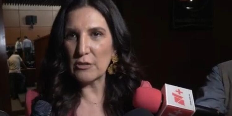 Kenia López aplaude freno a reforma sobre intervención del crimen en elecciones