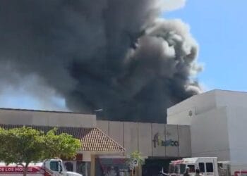 Se quema plaza en Los Mochis; hay 5 muertos
