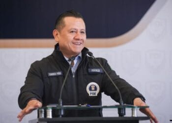 Torres Piña solicita licencia y garantiza continuidad, orden y transparencia en la FGE
