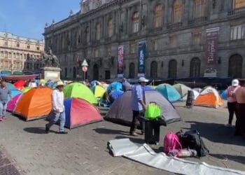 CNTE mete presión a 10 días del Mundial; llama a conformar frente