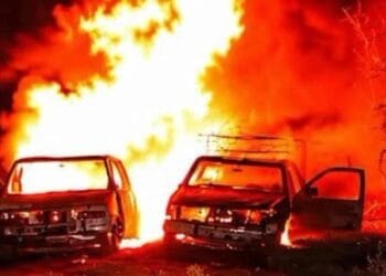 Explotan dos camionetas cargadas con ‘huachicol’ en Tlaxcoapan, Hidalgo
