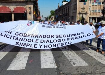 Acusan imposición y opacidad en proyecto Morebús