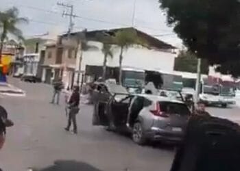 Investigan video de presuntos integrantes del CJNG en calles de Cotija