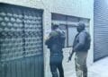 FGE detiene a cinco personas en cateos realizados en Morelia y Copándaro; una es integrante de una corporación policial