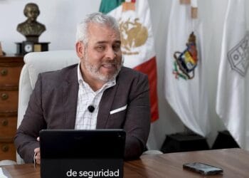 Estados Unidos suspende actividades en Michoacán