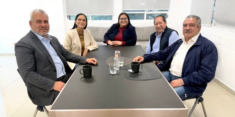 Ramírez Bedolla niega intervenir en candidaturas de Morena para 2027 tras reunión con Morón