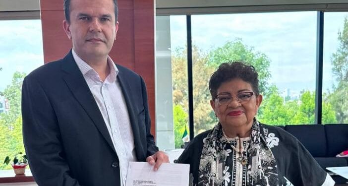 Juan Manzo pide a Ernestina Godoy que la FGR atraiga el homicidio de Carlos Manzo