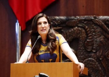 Kenia López Rabadán plantea que repetir examen presencial de la UNAM dará certeza a estudiantes