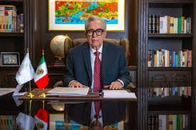 Rubén Rocha Moya vuelve a solicitar licencia indefinida tras regresar al gobierno de Sinaloa