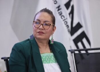 Se va Claudia Arlett Espino, renuncia a la Secretaría Ejecutiva del INE por ‘motivos de salud’