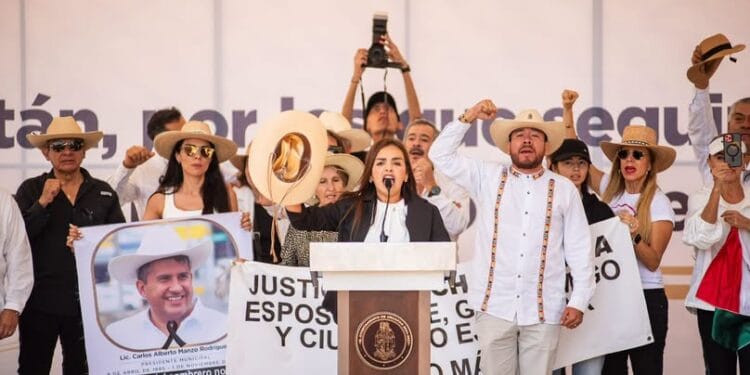 Grecia Quiroz afirma que buscan encarcelarla para ‘regresar a saquear Uruapan’