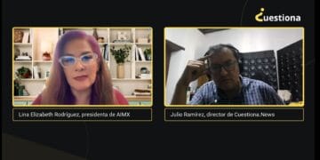 La prohibición de celulares en escuelas públicas ampliaría la brecha digital, advierte la AIMX
