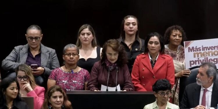 Diputados cuestionan a Hacienda por Pemex, deuda e inversión rumbo a 2027