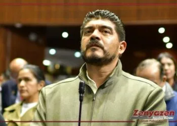 Hallan sin vida al diputado de Morena Zenyazen Escobar en carretera de Veracruz