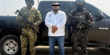 Detienen a alcalde de Juchitán por presunta extorsión; lo vinculan con estructura criminal