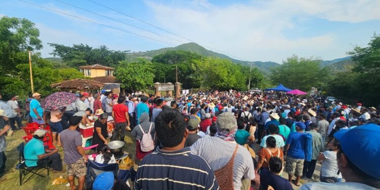 Comunidades nahuas y afromexicanas cancelan consulta del INPI en Aquila