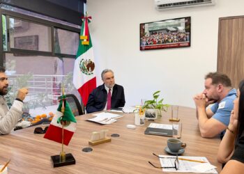Ramírez Cuéllar aborda soberanía con el méxico-brasileño Diego Ruzzarin; cuestionan el encuentro